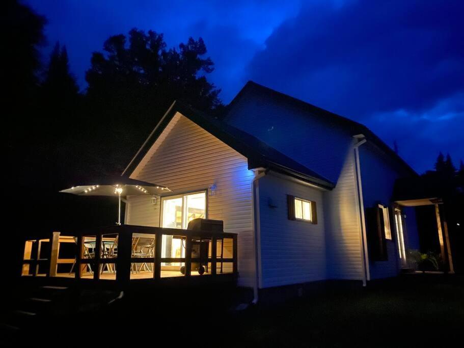 Le Jazz- Chalet Rustique/Chic Avec Spa Notre-Dame-Des-Bois Экстерьер фото
