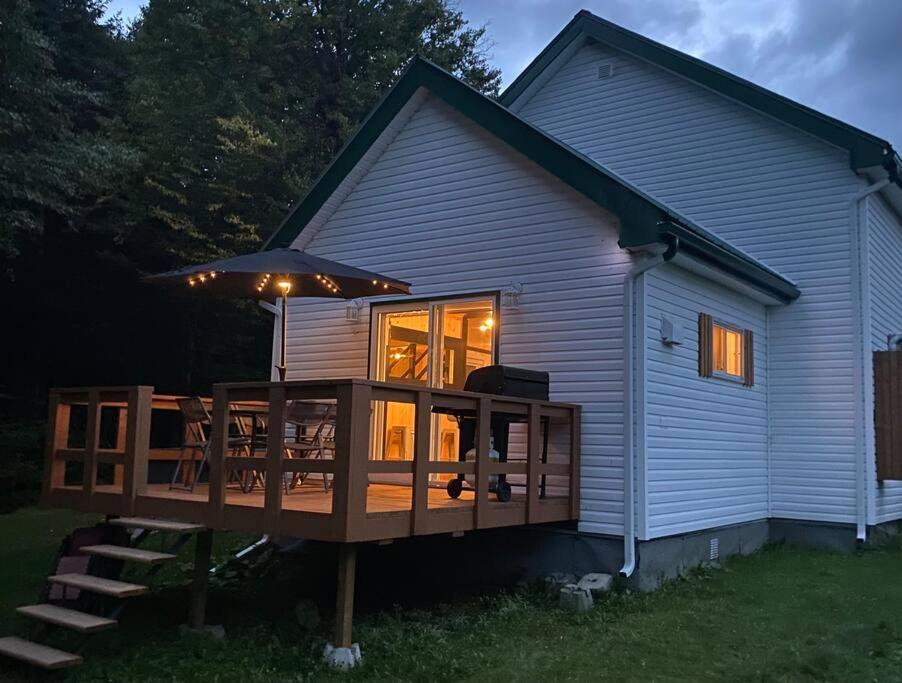 Le Jazz- Chalet Rustique/Chic Avec Spa Notre-Dame-Des-Bois Экстерьер фото